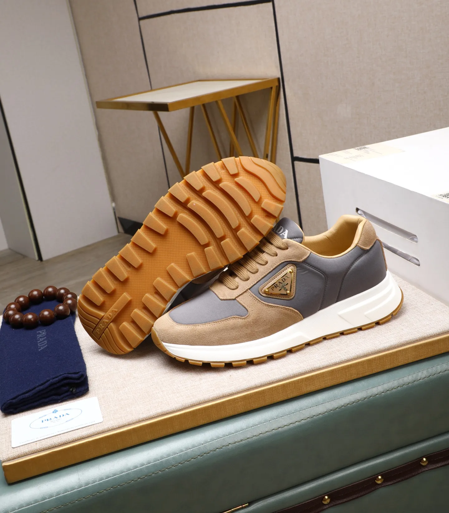 Men's shoes💰460🌹🌹[PRADA—Prada] latest model🙈original replica! 👟👟👟Available here. The workmanship is top-notch. The upper is made from Italy. 🇮🇹Imported first-layer cowhide. ❗️Breathable genuine leather lining @Suitable for travel. The original version has an enlarged engraved sole, making it suitable for all kinds of travels, showing low-key luxury. Let quality speak for itself. Color: Size: 38-44